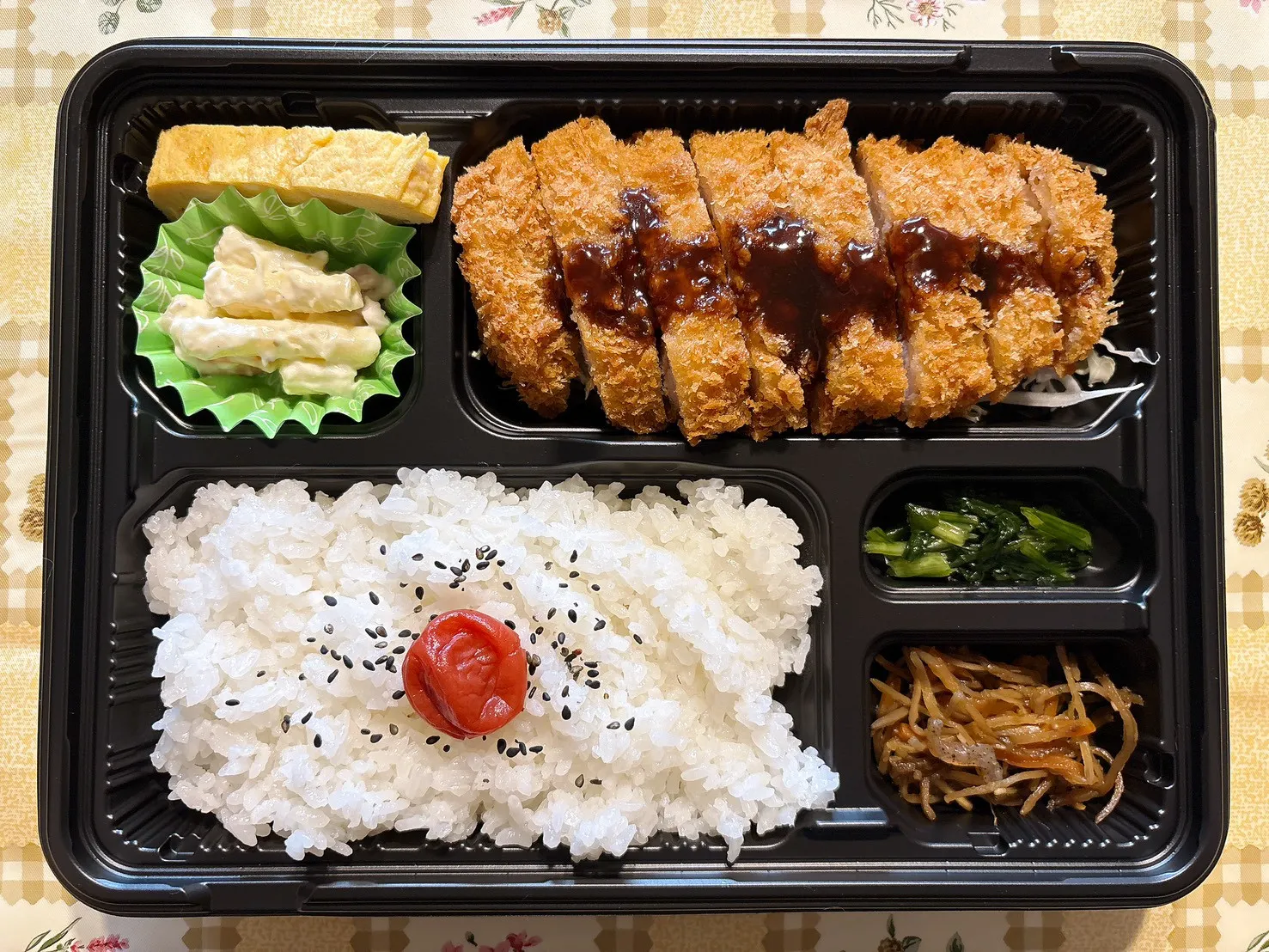 とんかつ弁当